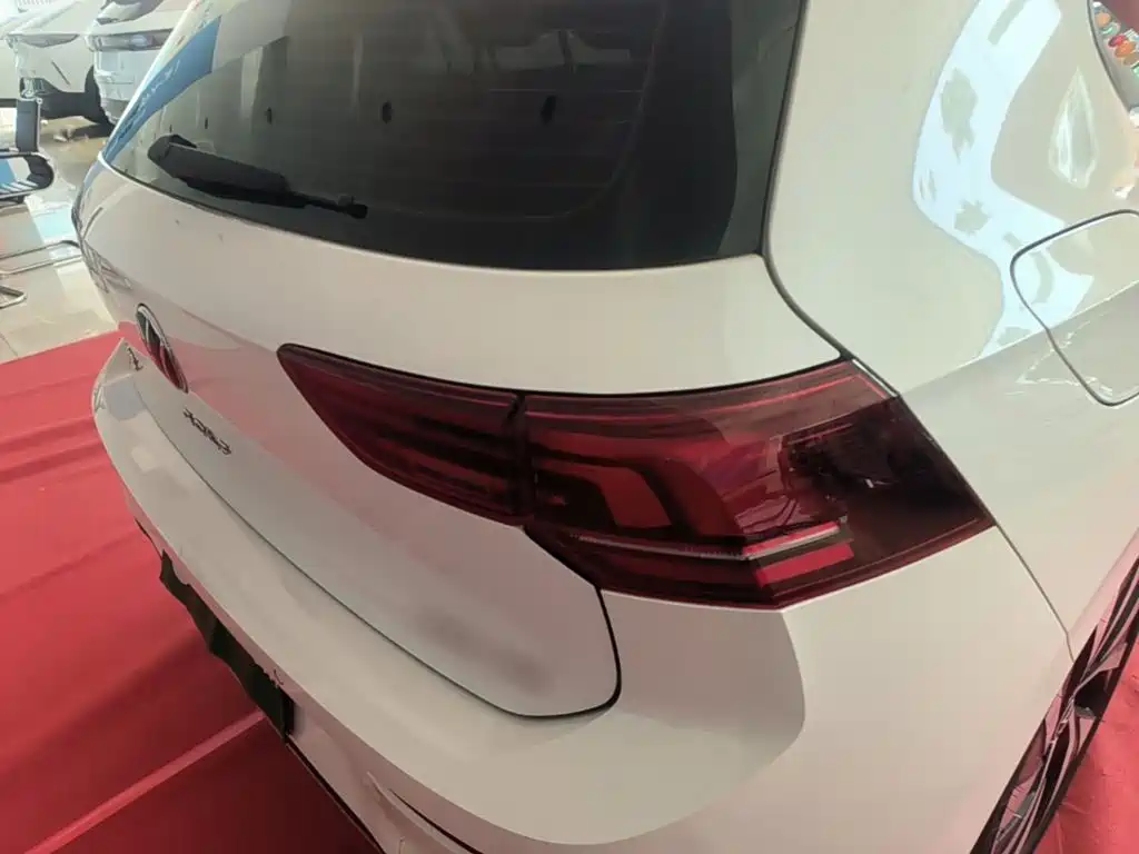 Volkswagen Golf — миниатюра 8