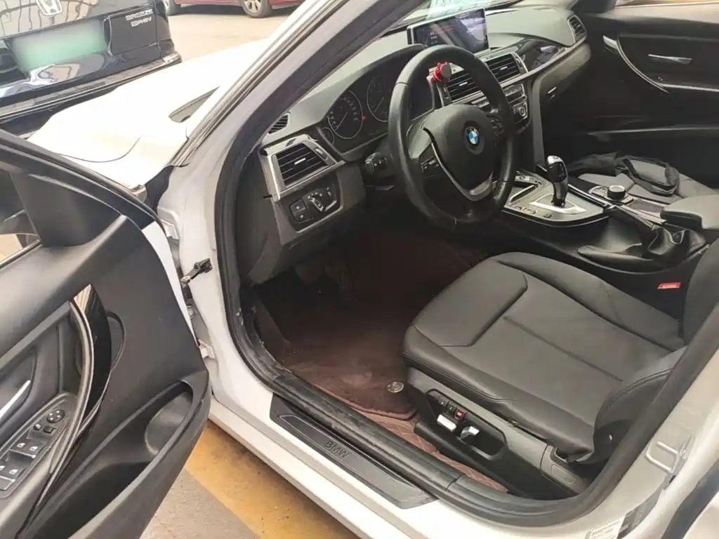 BMW 3 Series — миниатюра 16