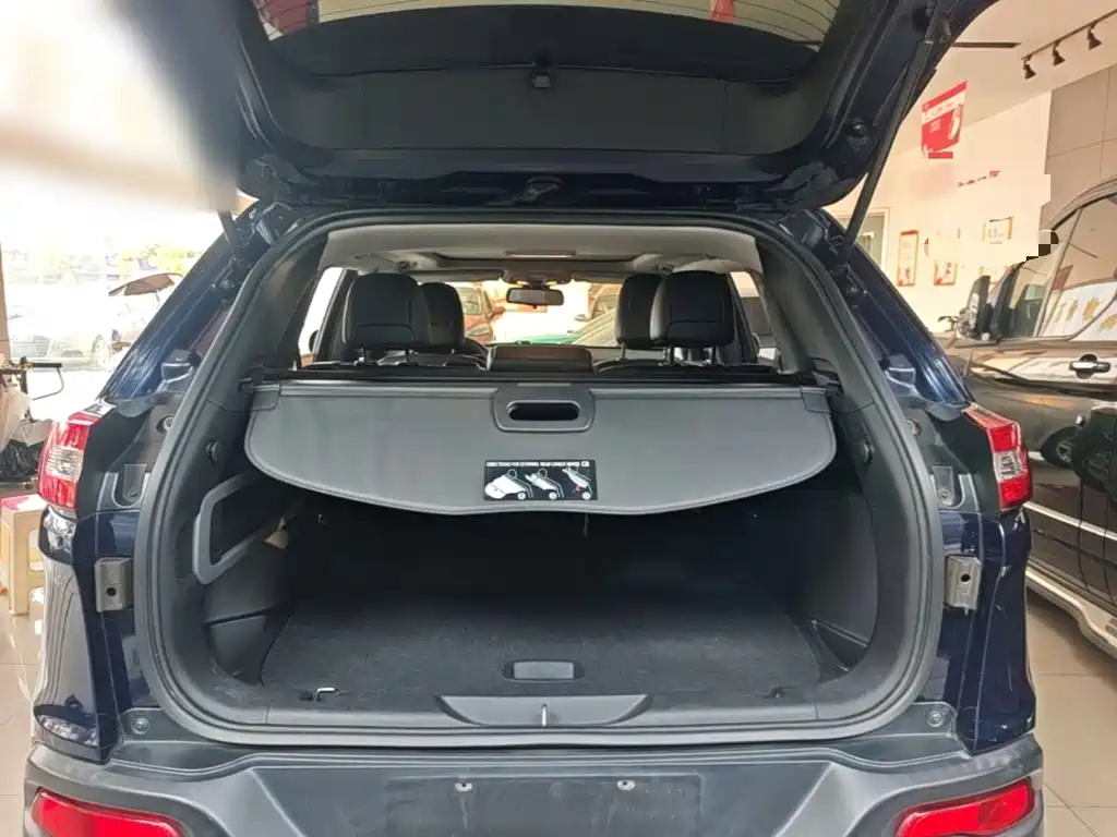 Jeep Cherokee — миниатюра 19