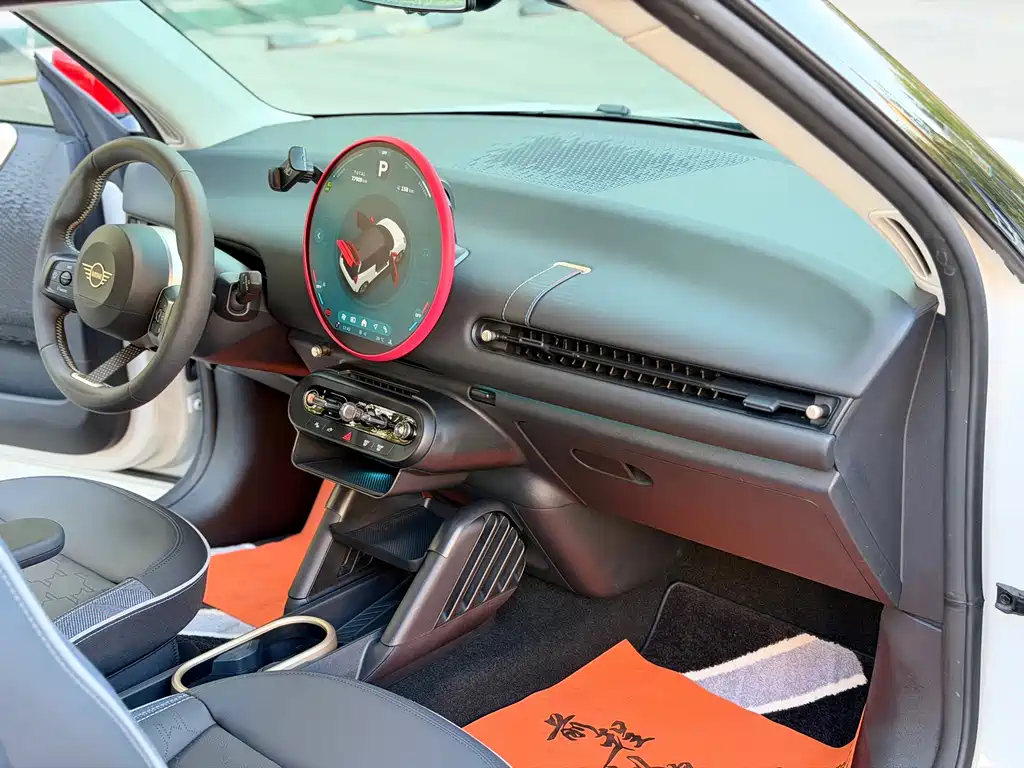 MINI MINI COOPER EV — миниатюра 10