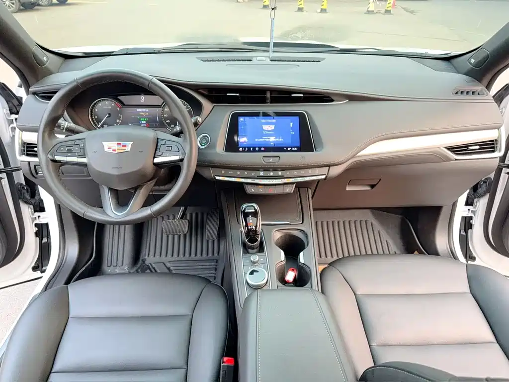 Cadillac XT4 — миниатюра 4