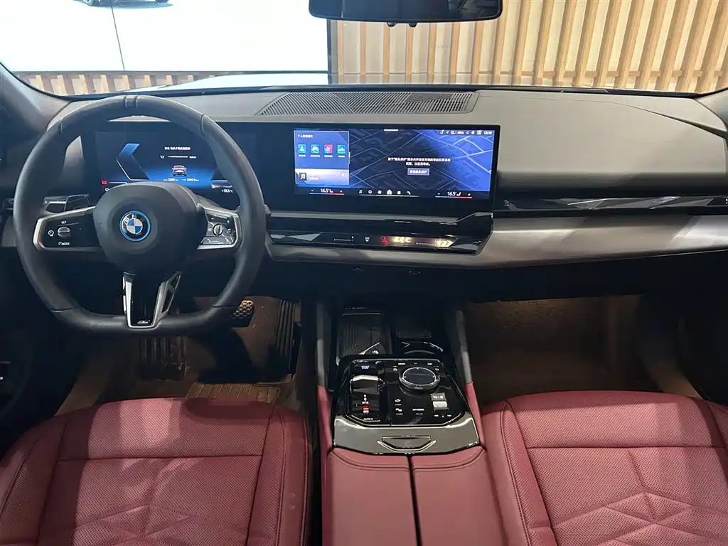 BMW i5 2025 eDrive 40L M Sport
