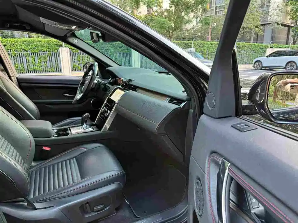 Land Rover Discovery Sport — миниатюра 7