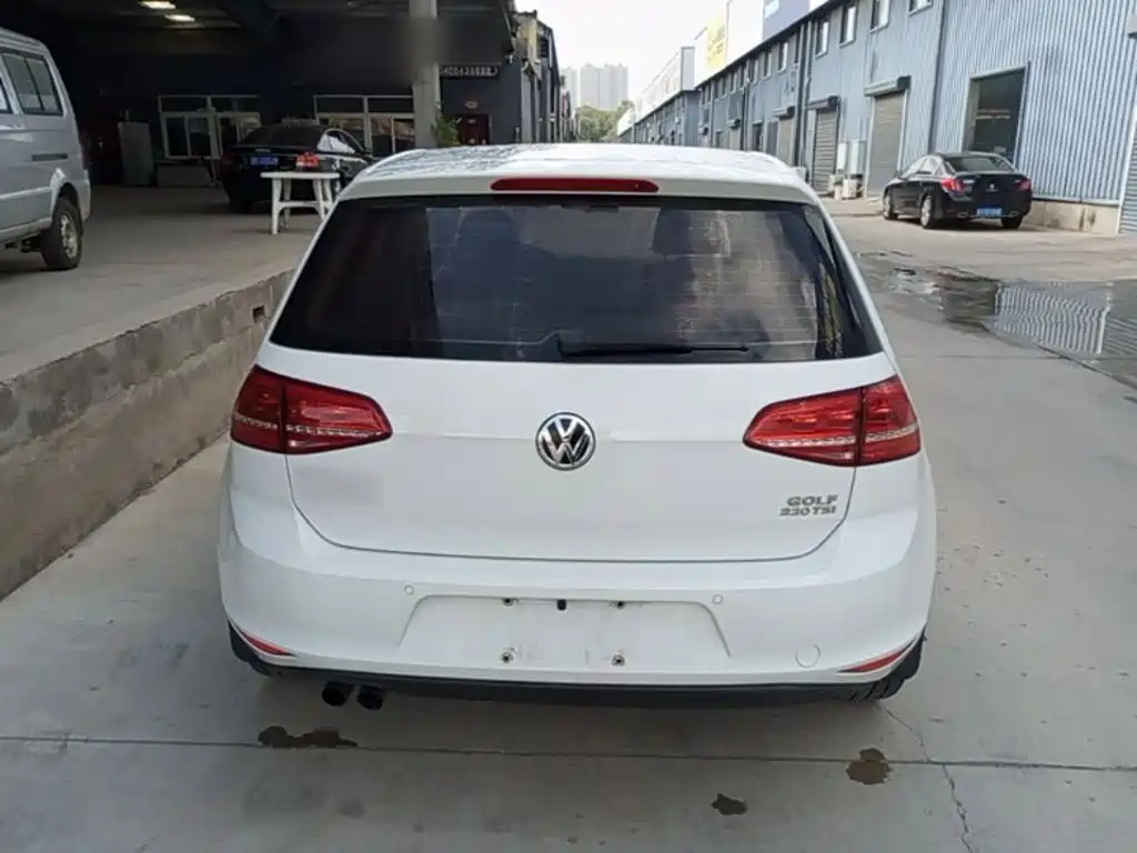 Volkswagen Golf — миниатюра 6