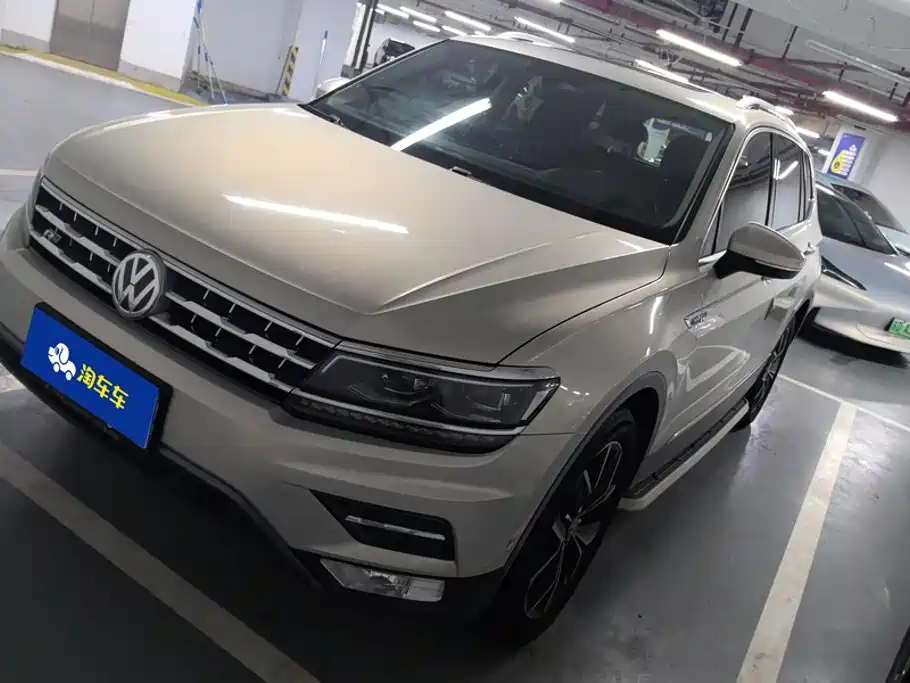 Volkswagen Tiguan L