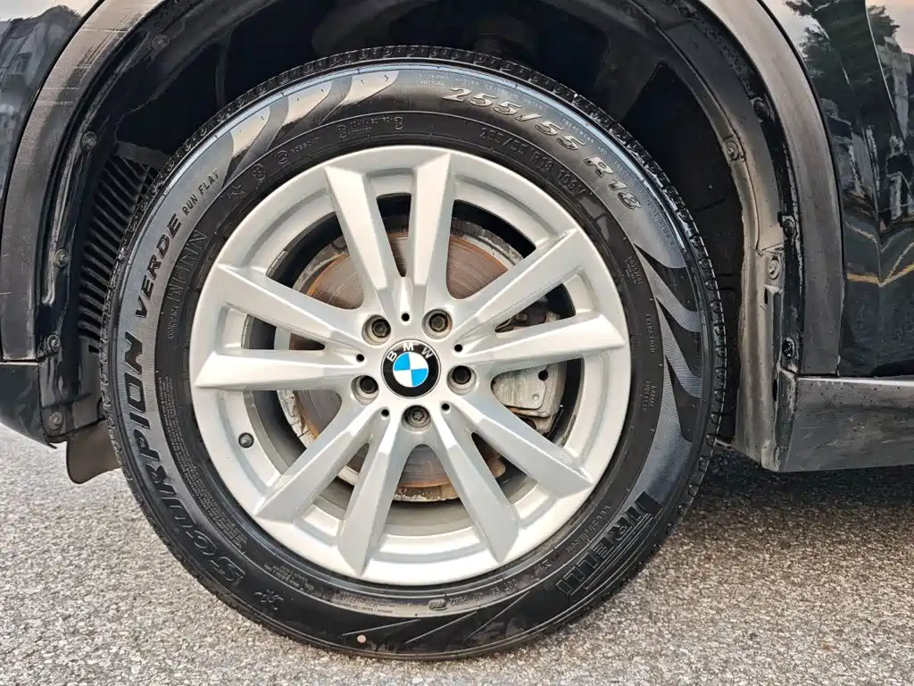 BMW X5 (Import) — миниатюра 30