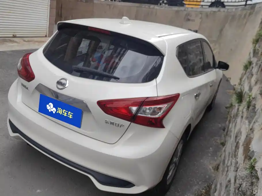 Nissan Tiida — миниатюра 3