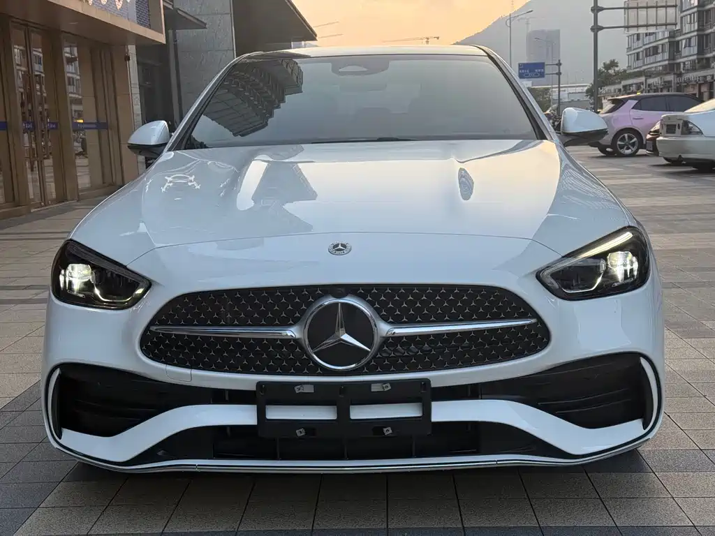 Mercedes-Benz C-Class — миниатюра 2
