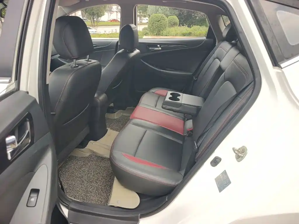 Changan Eado XT — миниатюра 17