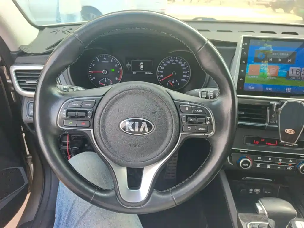 Kia K5 — миниатюра 11