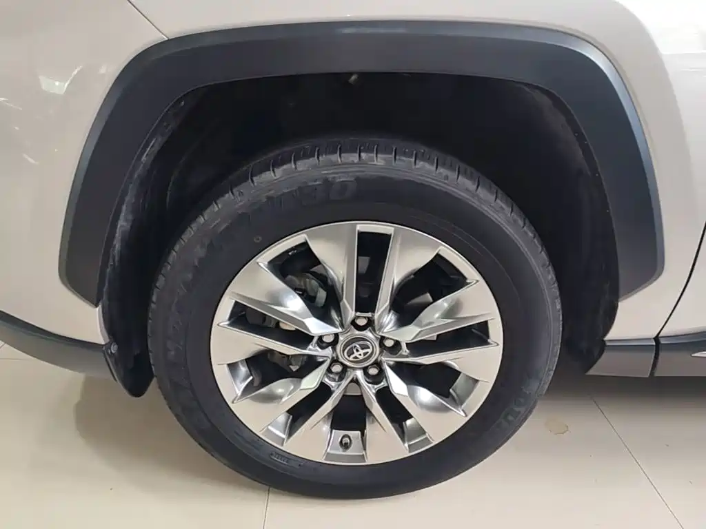 Toyota Wildlander — миниатюра 23