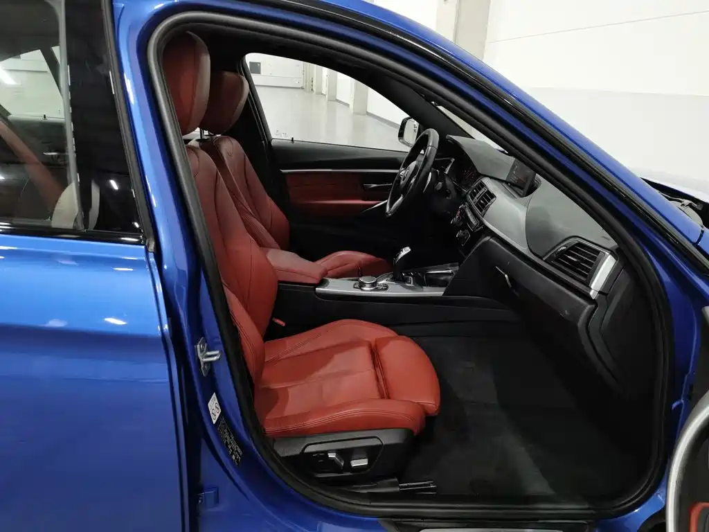 BMW 3 Series — миниатюра 23