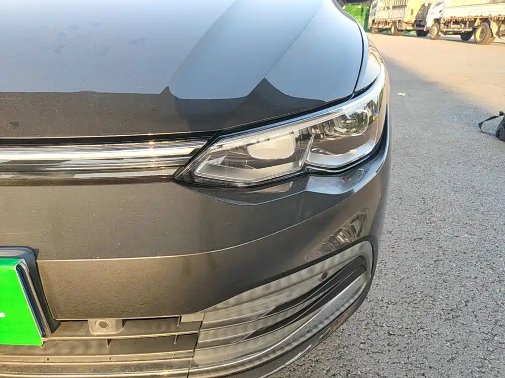 Volkswagen Golf — миниатюра 24