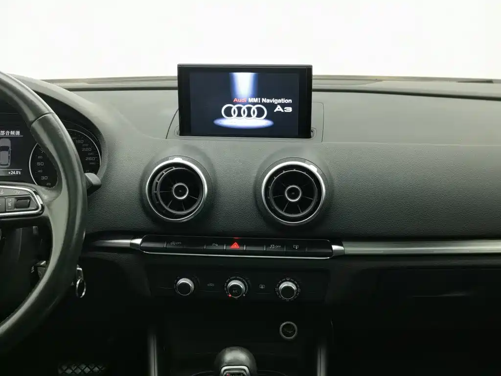 Audi A3 — миниатюра 12