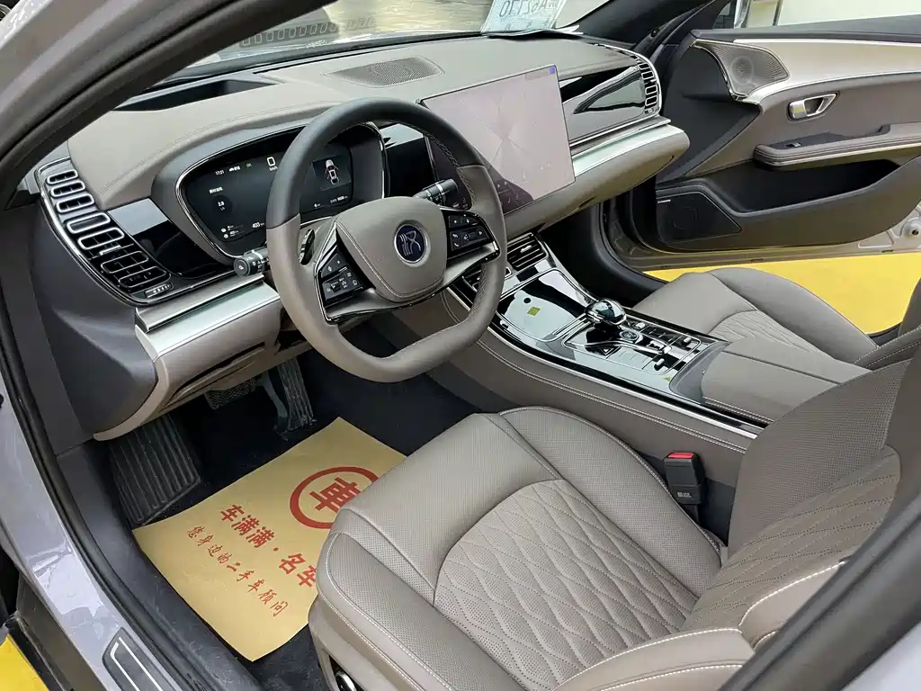 BYD Han 2025 DM-i Smart Drive 125KM