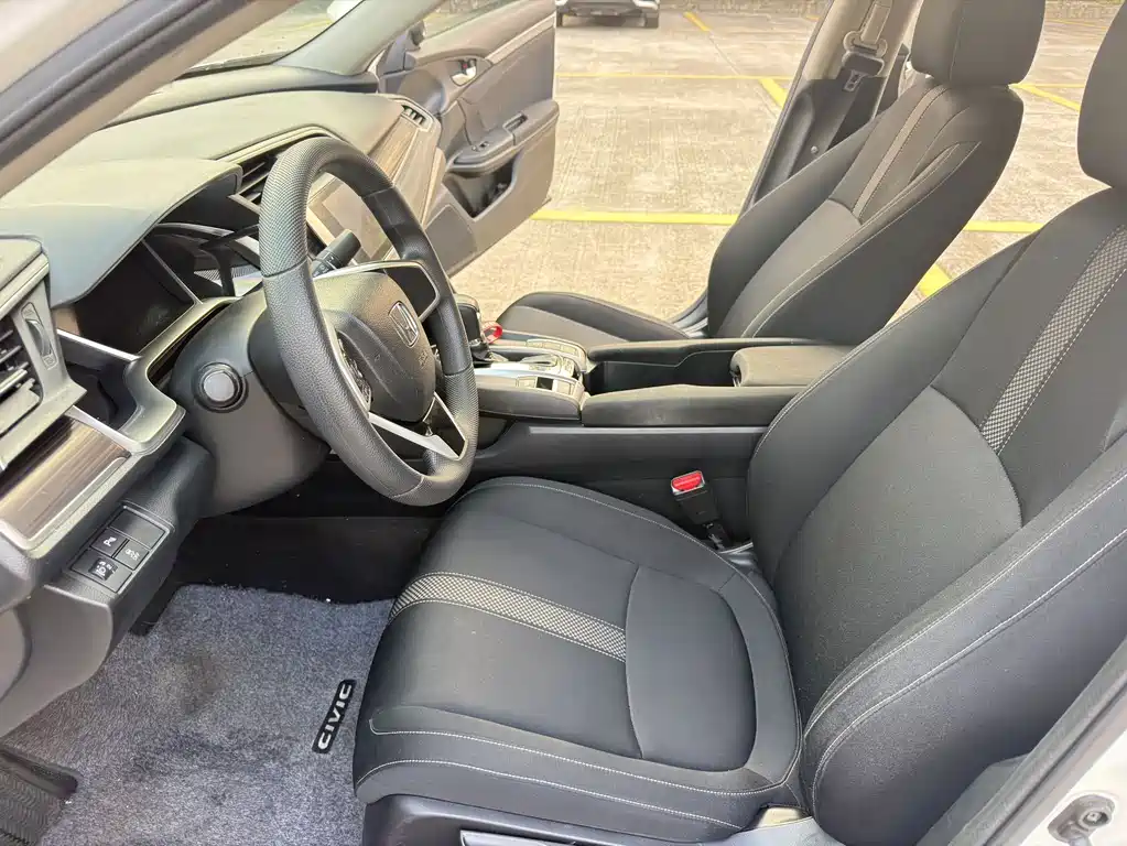 Honda Civic — миниатюра 4