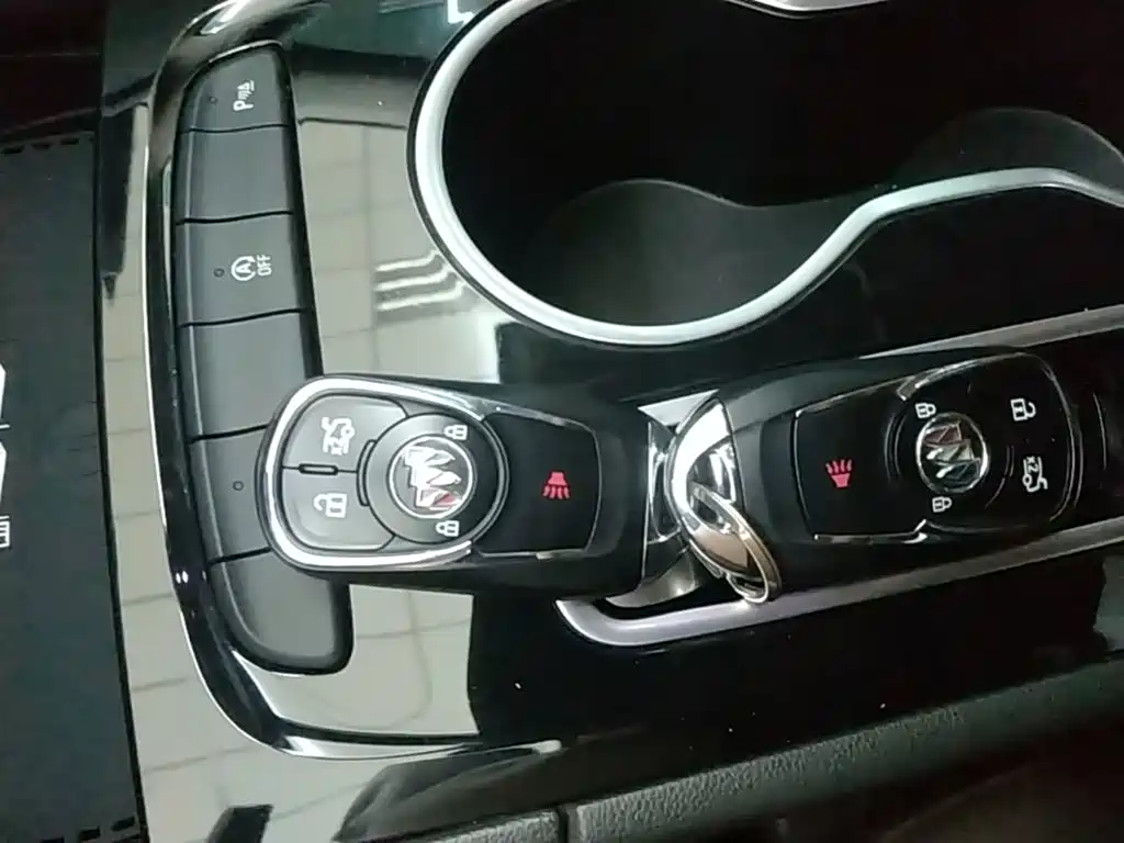 Buick Regal — миниатюра 9