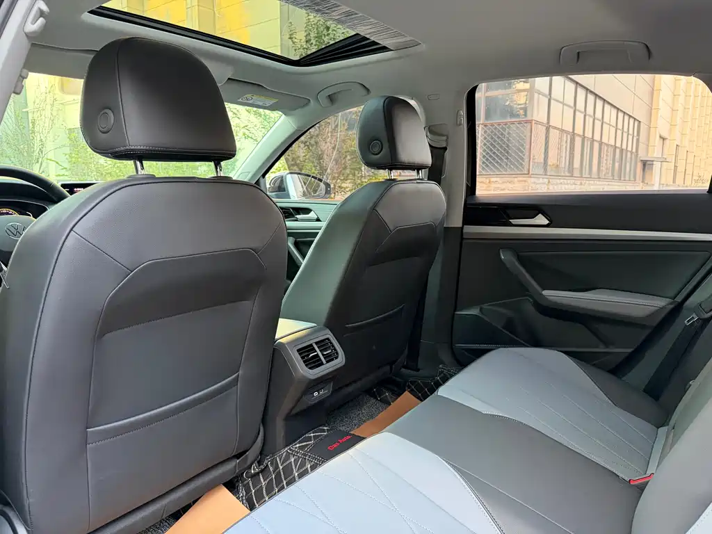 Volkswagen Lavida — миниатюра 5