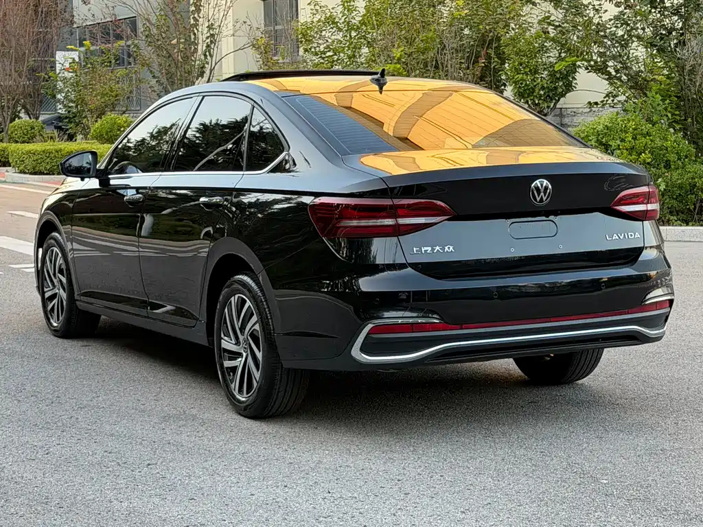 Volkswagen Lavida — миниатюра 16