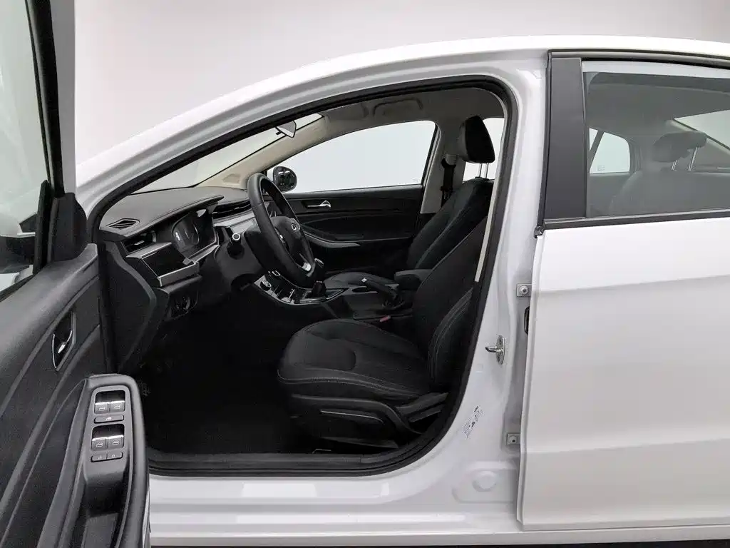 Chery Arrizo 5 — миниатюра 10