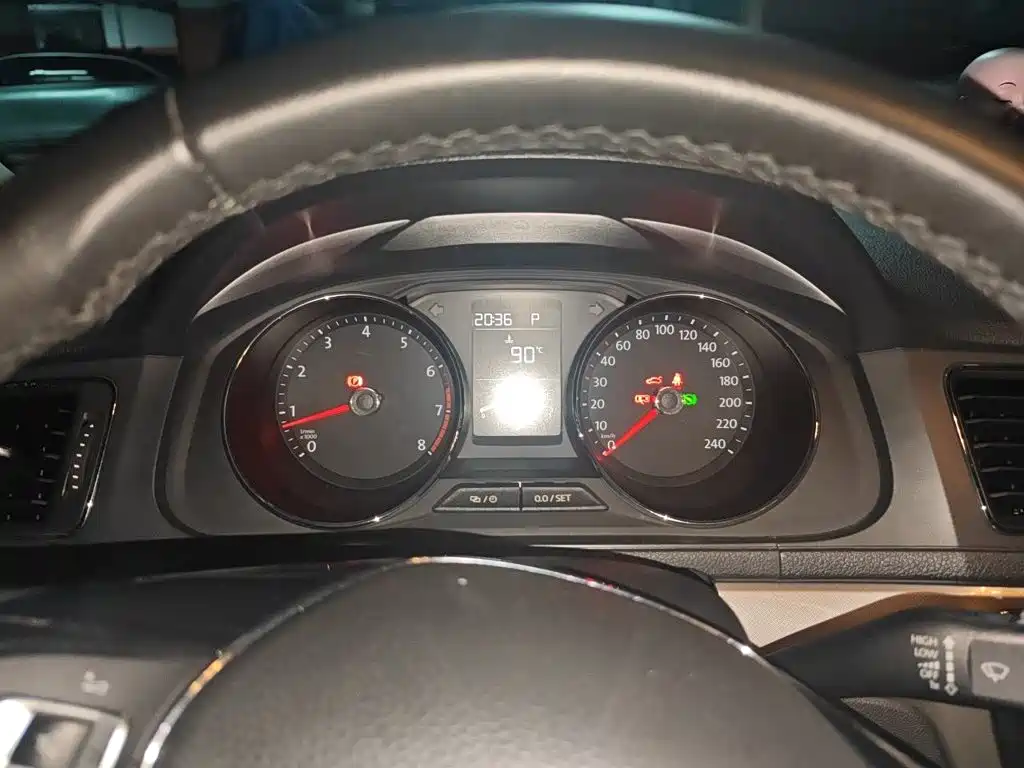 Volkswagen Lavida — миниатюра 7
