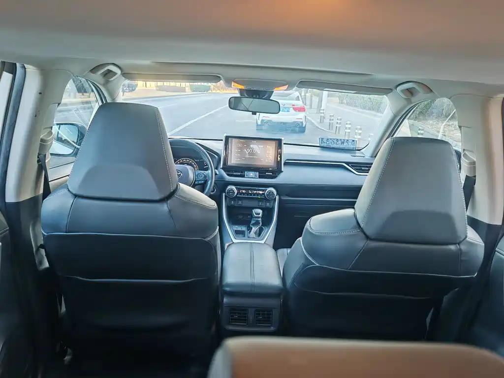 TOYOTA RAV4 RONGFANG