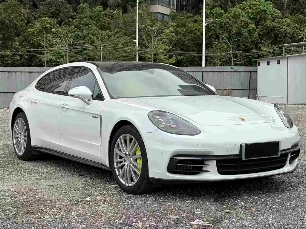 PORSCHE PANAMERA NEW ENERGY