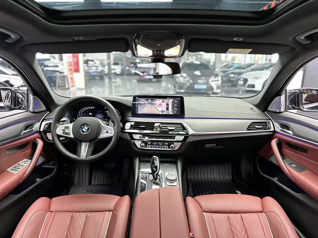 BMW 5 Series — миниатюра 4