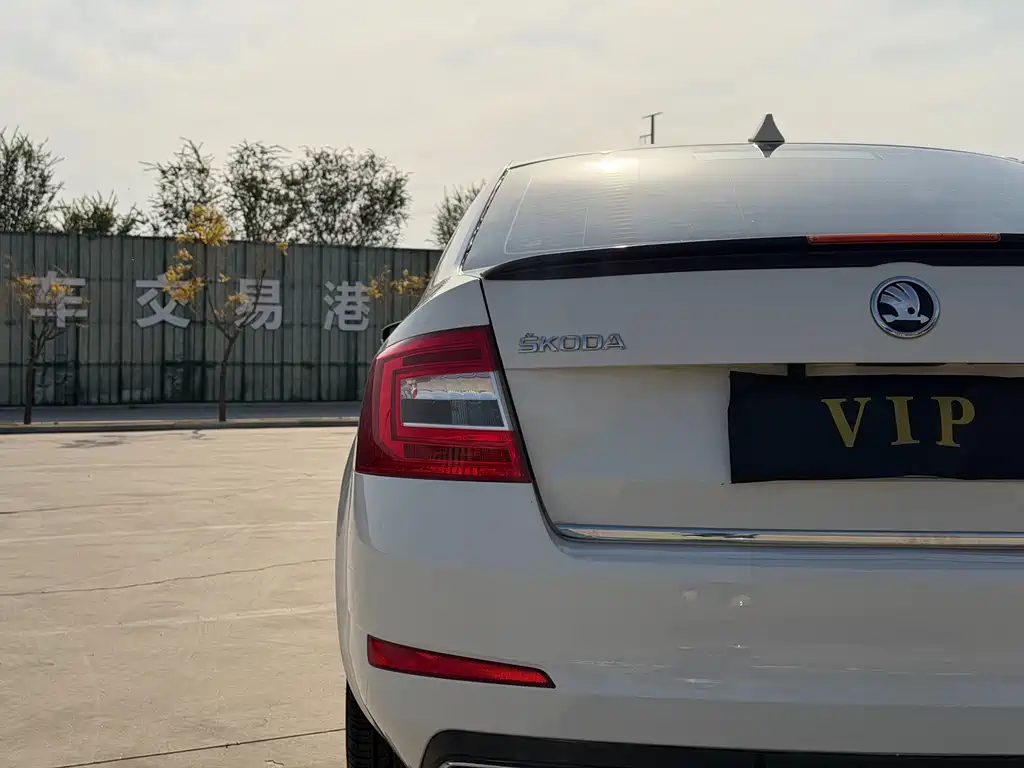 Skoda Octavia — миниатюра 17