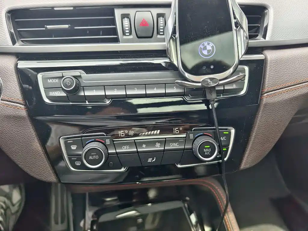 BMW X2 2021 sDrive25i