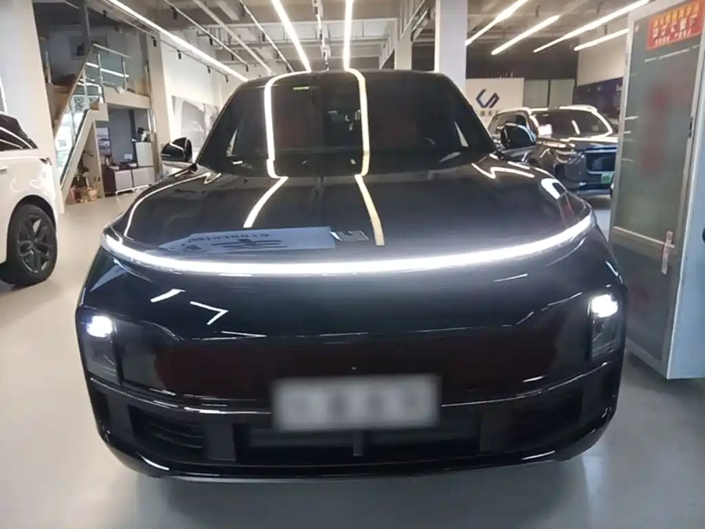 Li Auto Li L8 — миниатюра 3