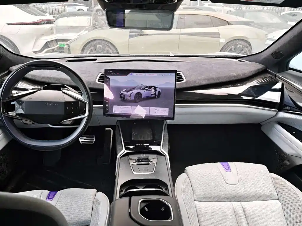 HiPhi HiPhi Z 2023 мест