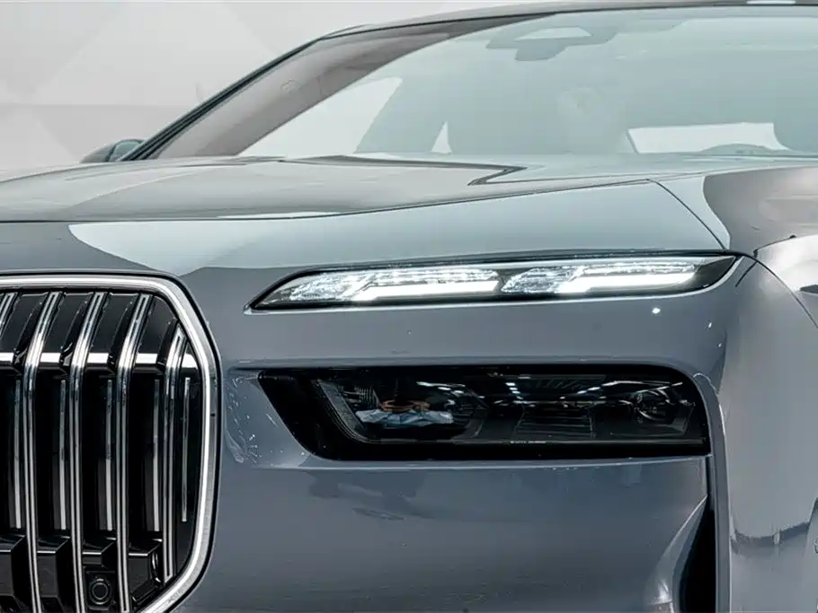 BMW 7 Series 7 2023 740Li Lead Luxury