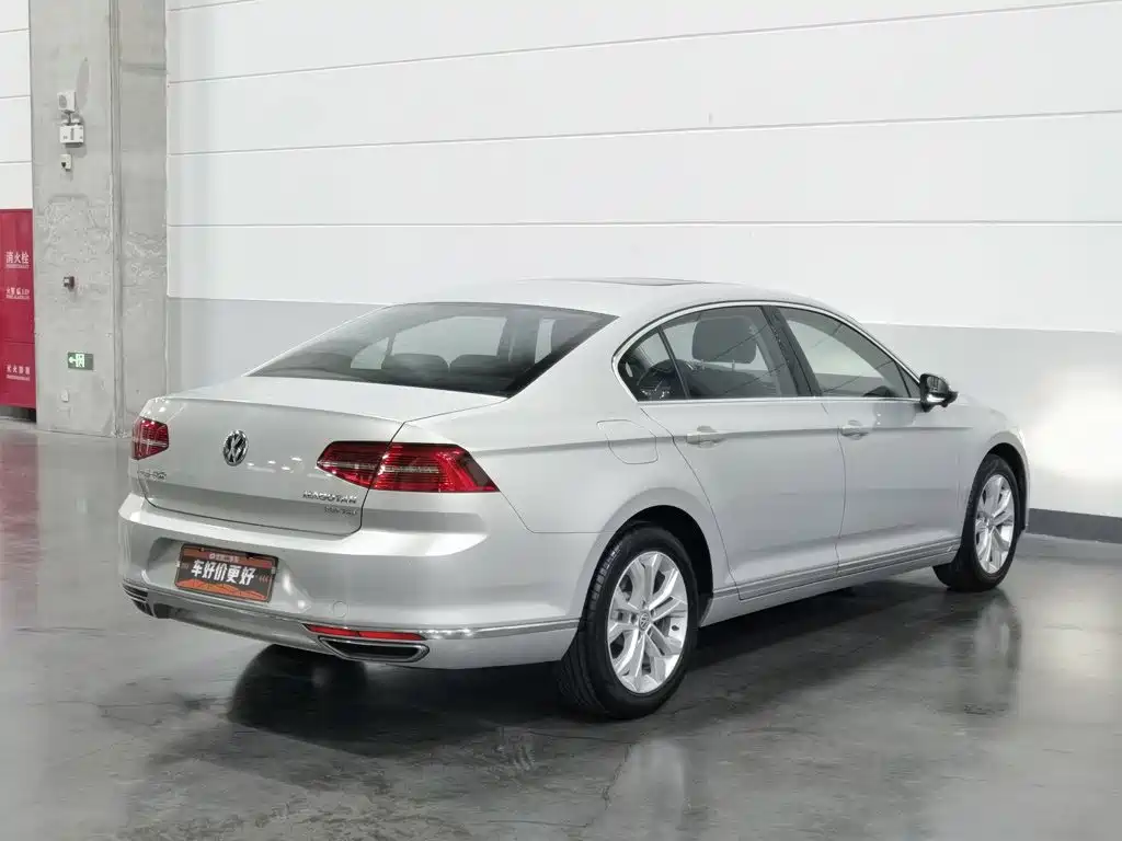 Volkswagen Magotan — миниатюра 2