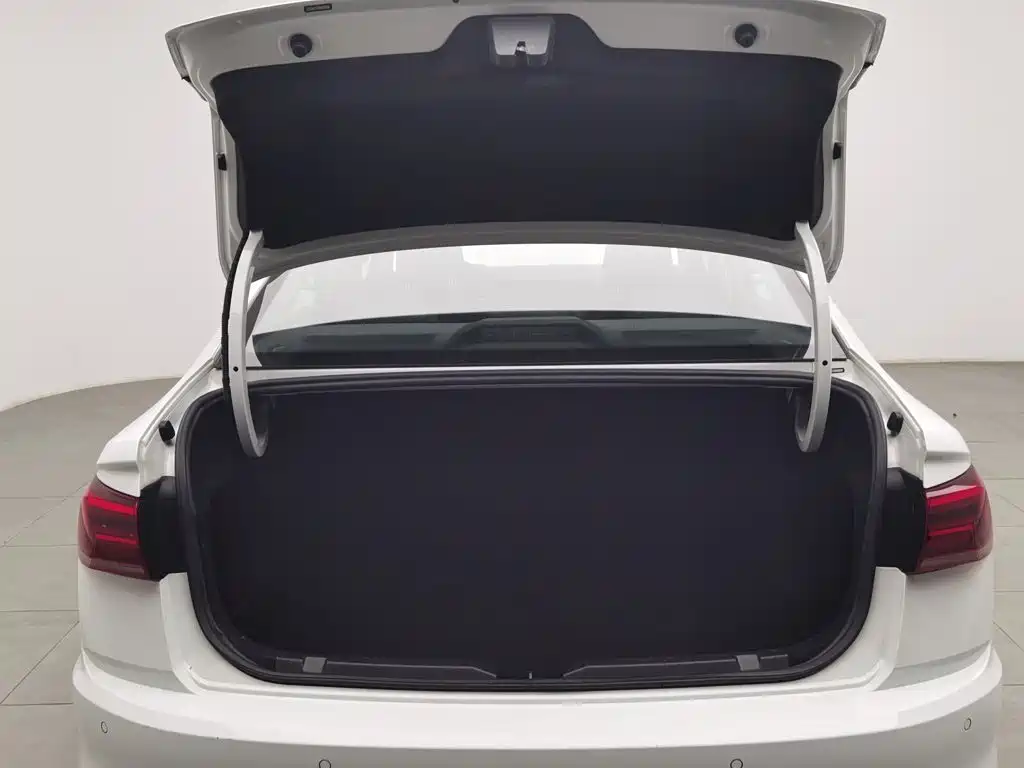 Volkswagen Bora — миниатюра 16