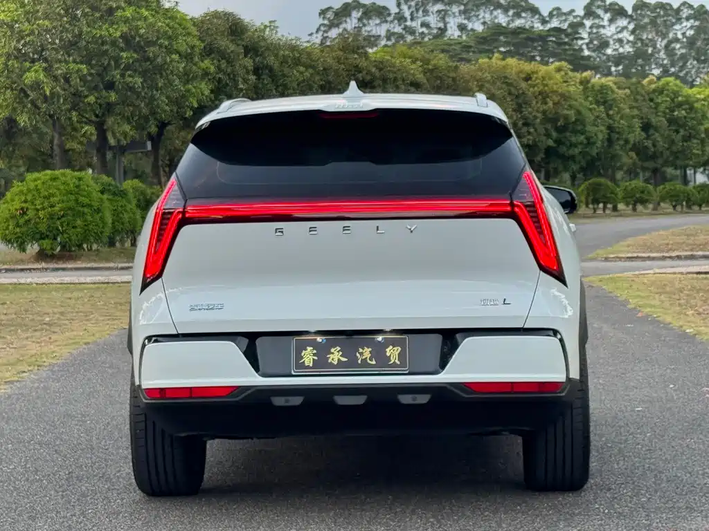 Geely Boyue L — миниатюра 5