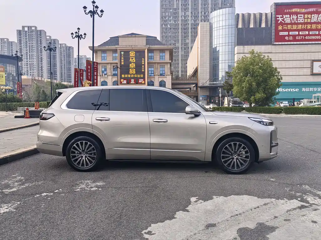 Geely Galaxy Galaxy M9 M9 2025 210km