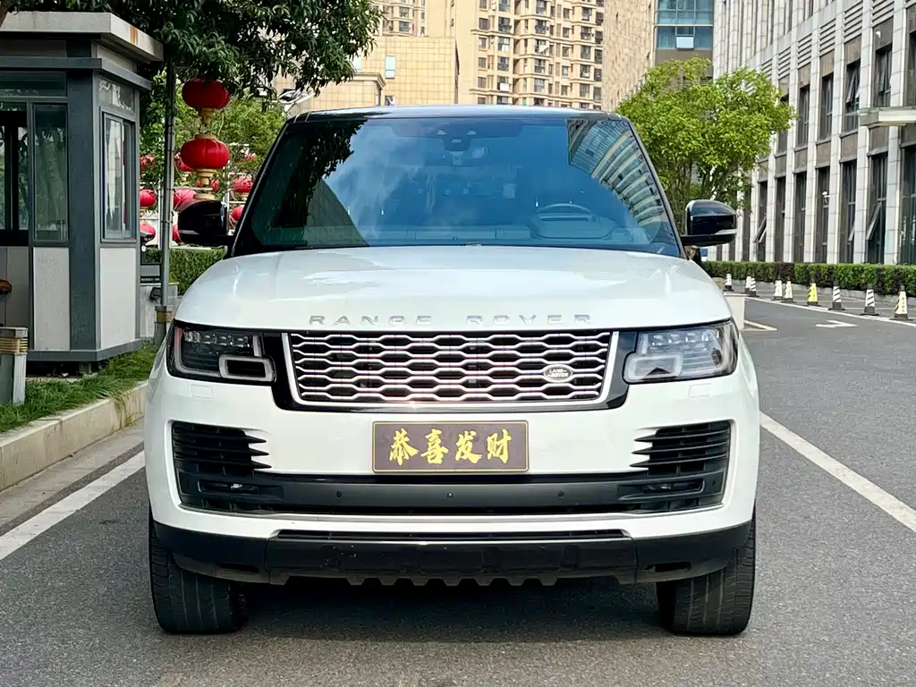Land Rover Range Rover — миниатюра 4