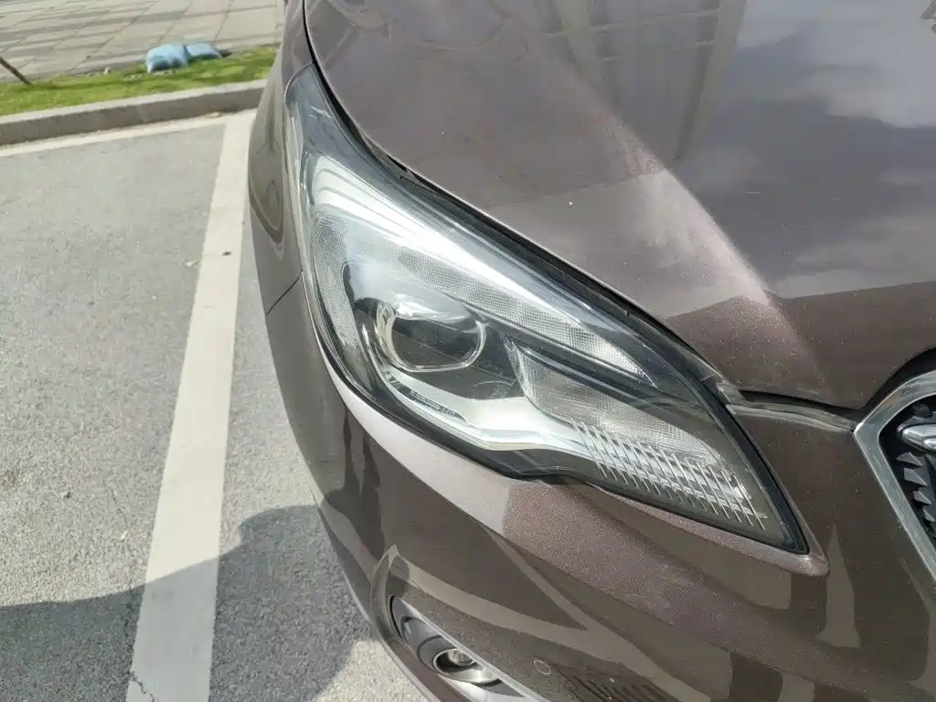 Buick Envision Plus — миниатюра 7