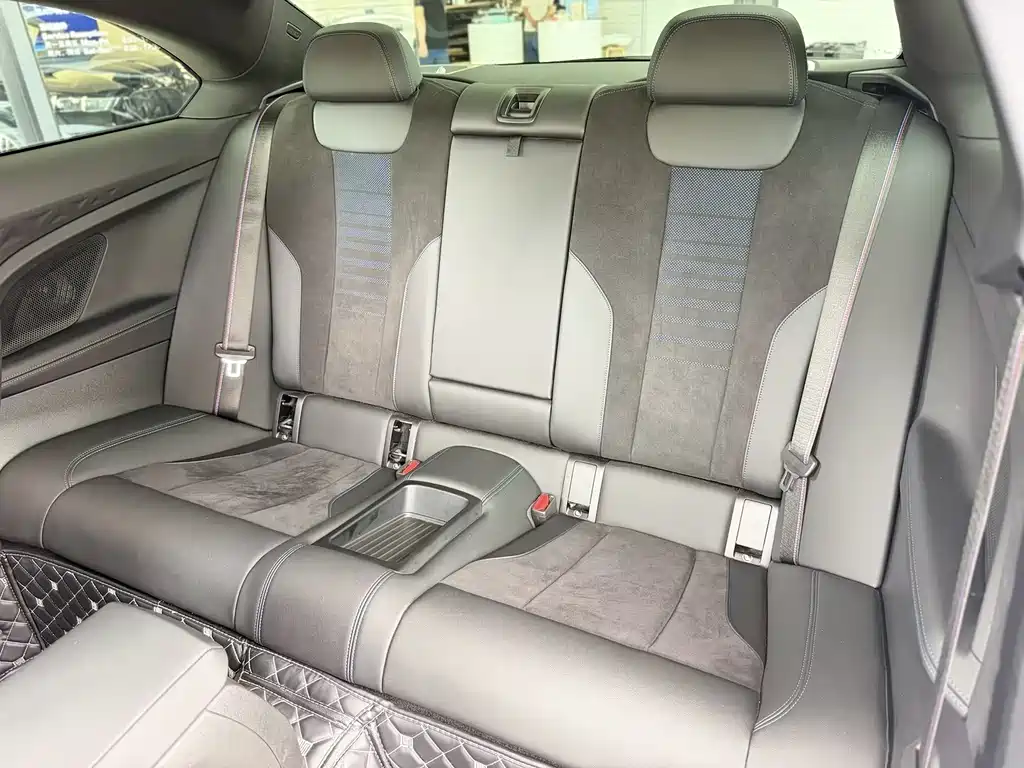 BMW 2 Series (Import) — миниатюра 9