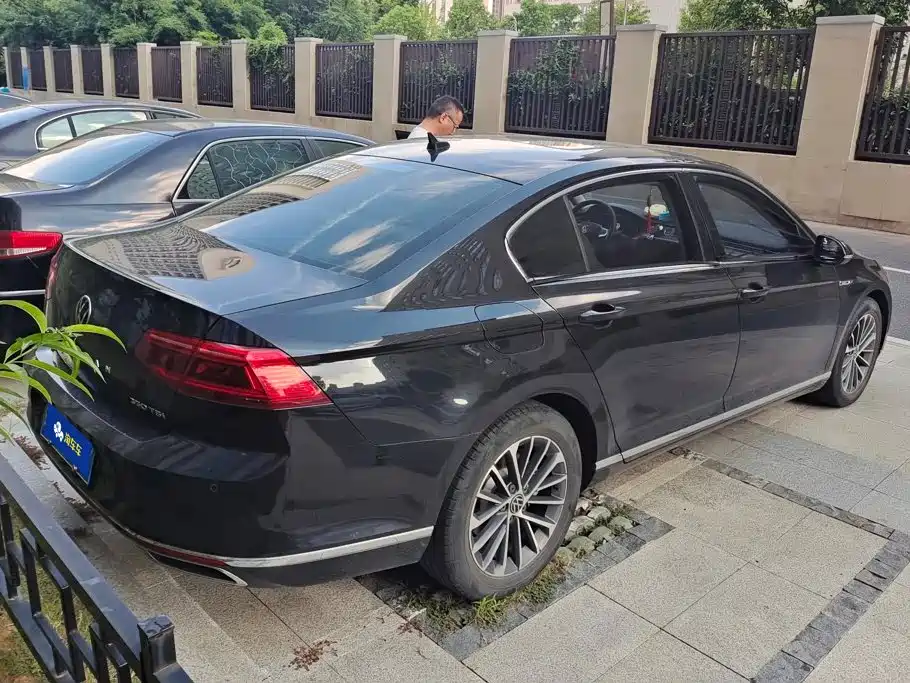 Volkswagen Magotan — миниатюра 3