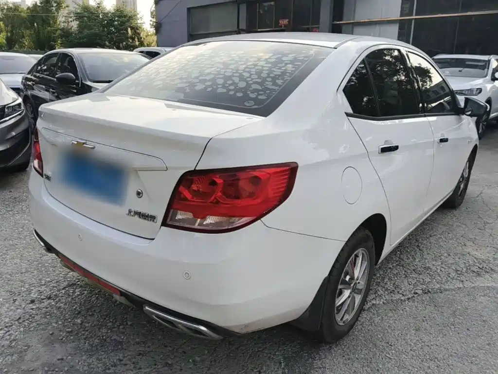 Chevrolet Sail 2015 3 1.5L MT