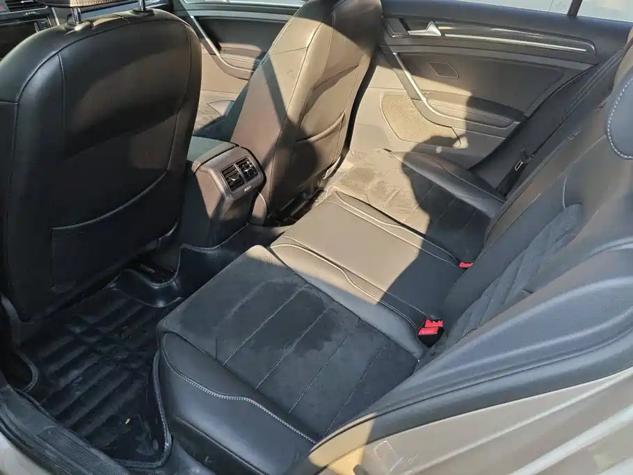 Volkswagen Golf — миниатюра 11
