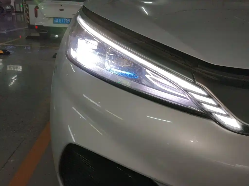 BYD Yuan Plus — миниатюра 7