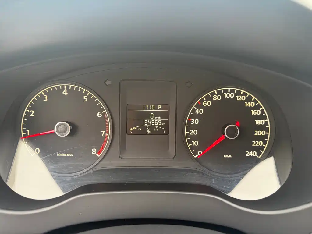 Volkswagen Sagitar — миниатюра 15