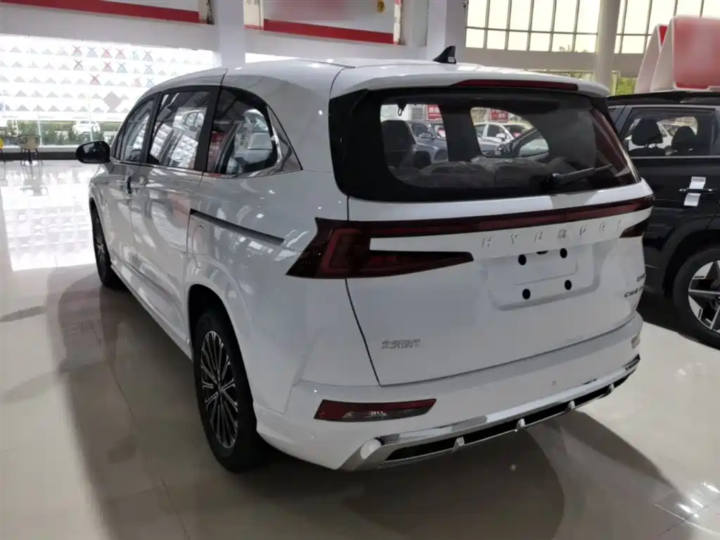 Hyundai Custo 2024 270TGDi LUX Luxury