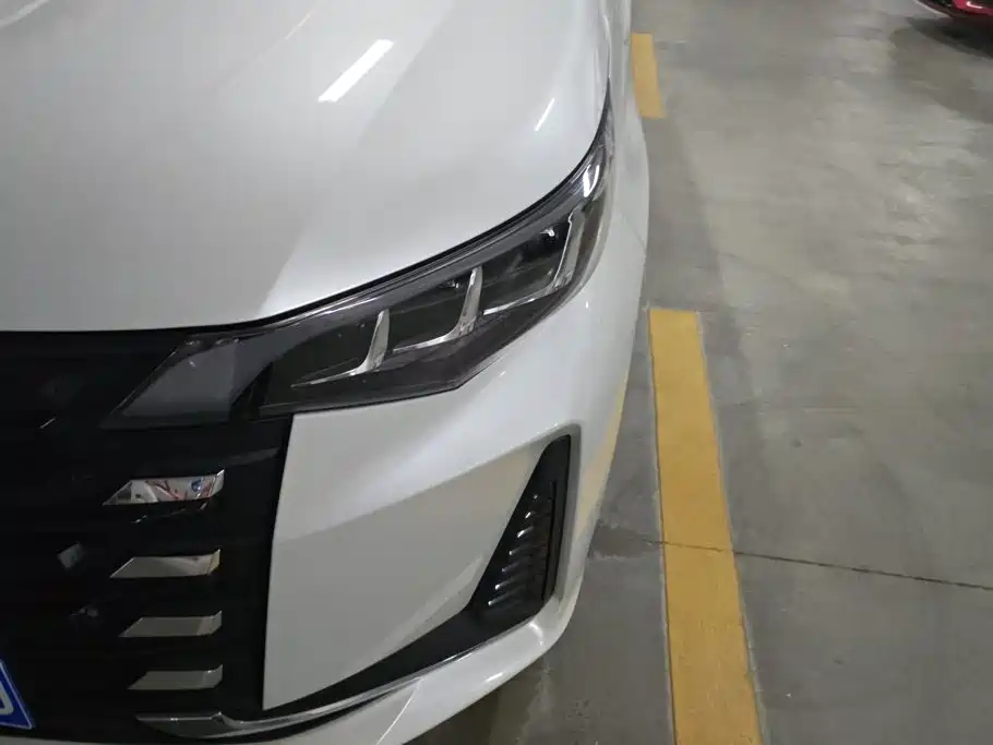 GAC Motor Trumpchi M6 — миниатюра 5