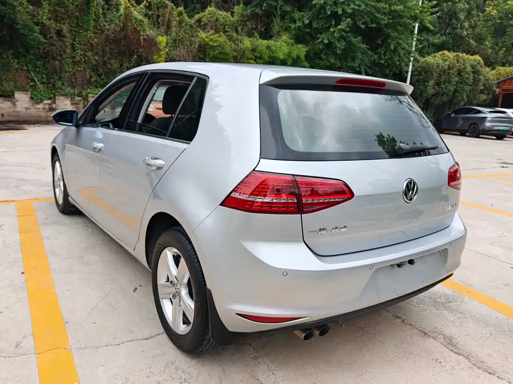 Volkswagen Golf 2015 1.4TSI AT Comfort