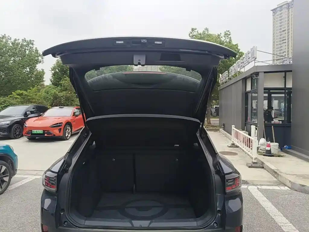 Volkswagen ID.4 Crozz — миниатюра 19