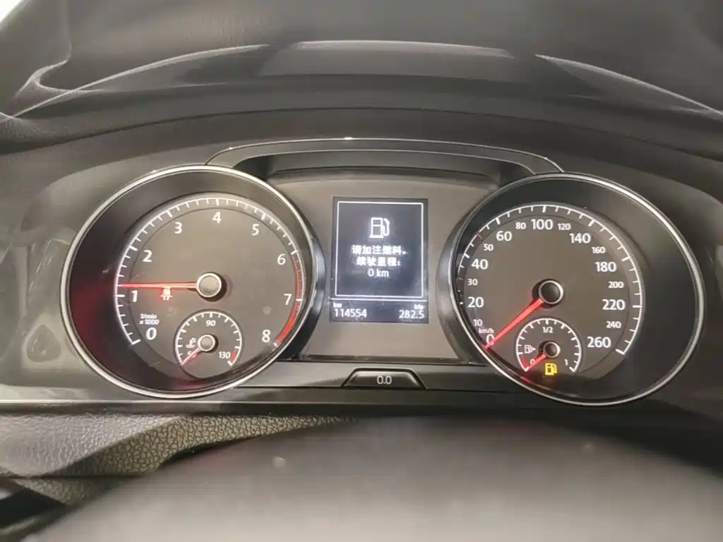 Volkswagen Golf — миниатюра 12